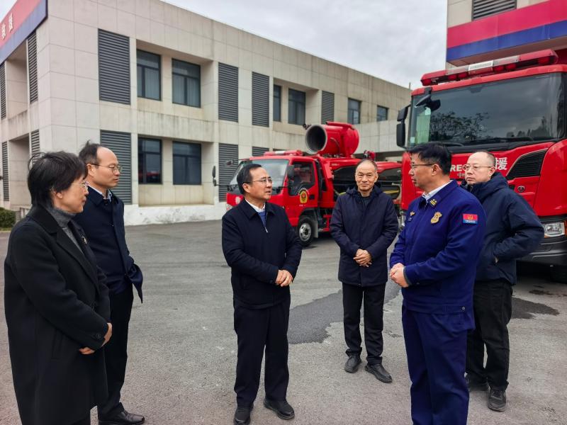 張峰調(diào)研督導(dǎo)消防“一法一條例”貫徹實(shí)施情況